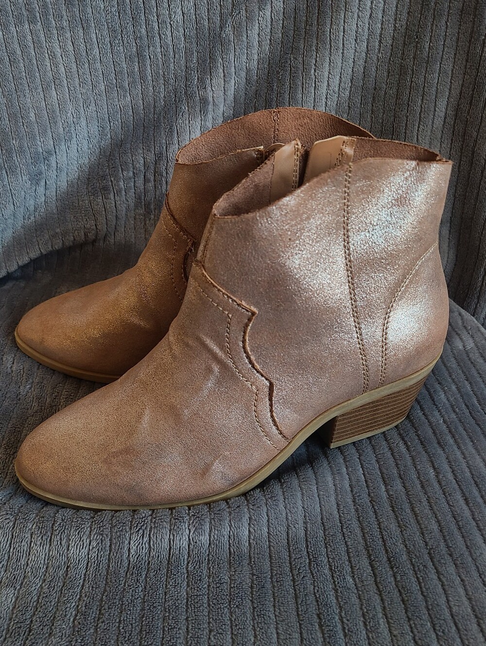Women's 7.5 ankle booties boots brown w/metallic shine western style 2" heel